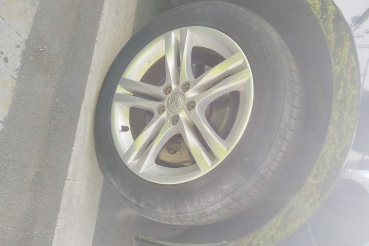 Used Bestune B30 2016 1.6L manual Comfort trim level