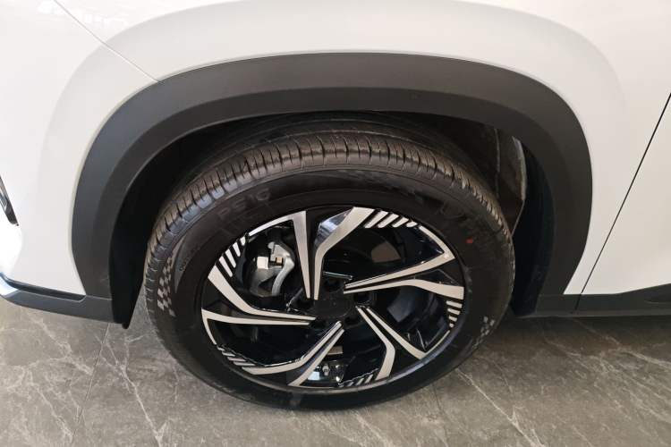 Used Geely Auto Emgrand X7 Sport 2024 1.5TD Smart Connect+