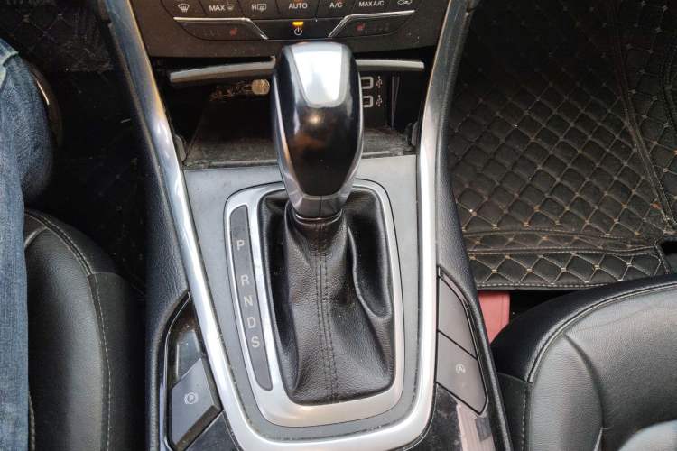 Used Ford Edge 2018 EcoBoost 245 Four-Wheel Drive Titanium 7-Seater