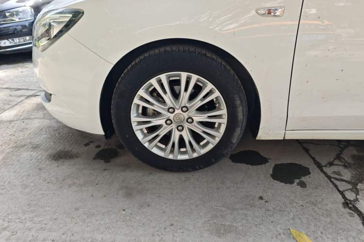 Used Buick GT 2015 18T Dual-Clutch Luxury Model