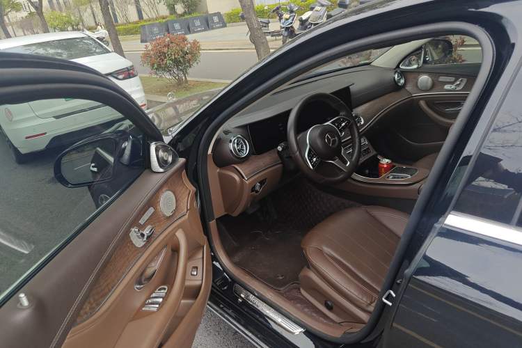 Used Mercedes-Benz E-Class 2019 Restyled E 300 L Luxury Edition Driver Seat