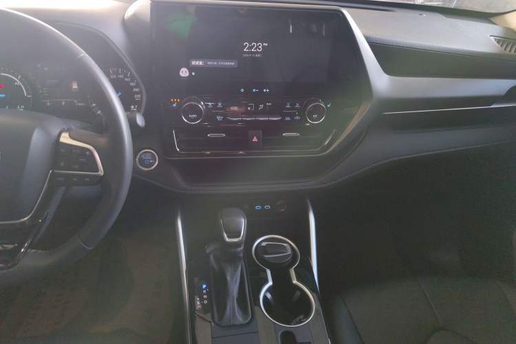 Used Toyota Highlander 2022 Dual-Engine 2.5L Four-Wheel Drive Prestige Version 7 Seats