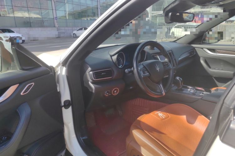 Used Maserati Levante 2018 3.0T Classic Edition Driver Seat