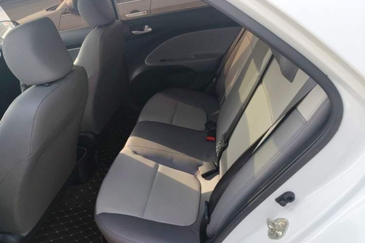 Used Kia Pegas 2017 1.4L Automatic Value Edition Left Rear Seat