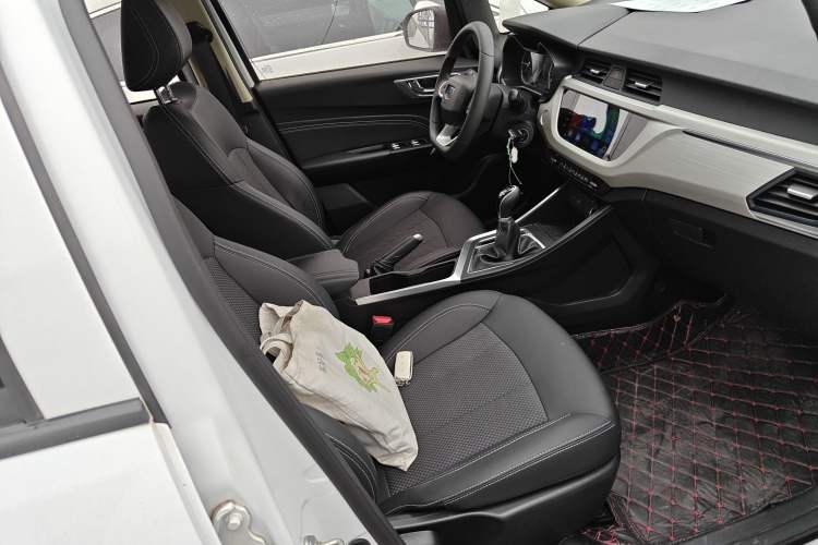 Used Geely Auto Vision X3 2020 1.5L Manual Happiness Edition