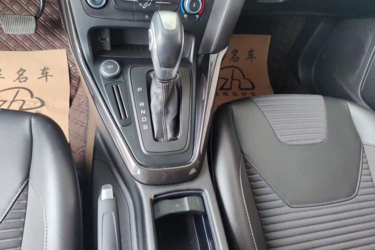 Used Ford Focus 2018 Hatchback Classic 1.6L Automatic Trendy SmartDrive Edition