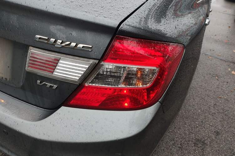 Used Honda Civic 2013 10th Anniversary 1.8L Automatic Luxury Edition Right Rear Taillight