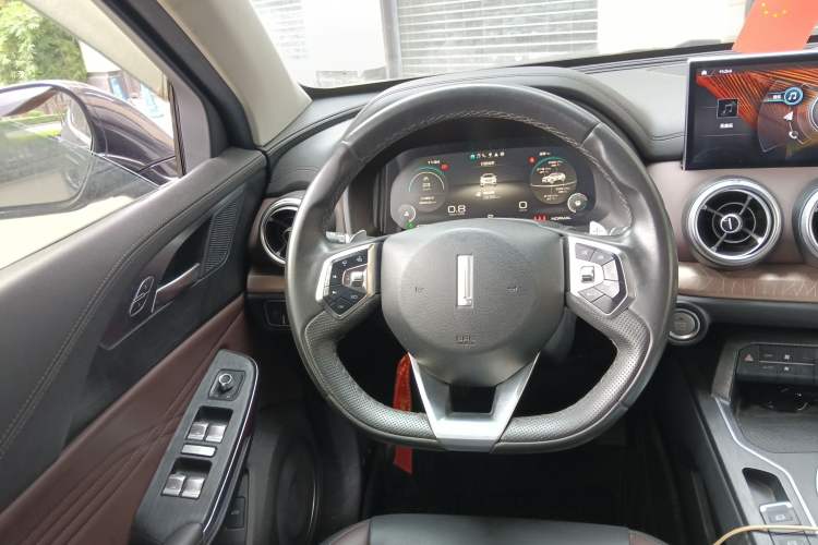 Used Wey VV5 2020 1.5T Two-Wheel Drive Smart Pioneer
