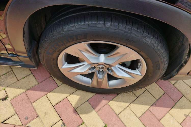 Used Toyota Highlander 2017 2.0T Four-Wheel Drive Luxury Edition 7 Seats