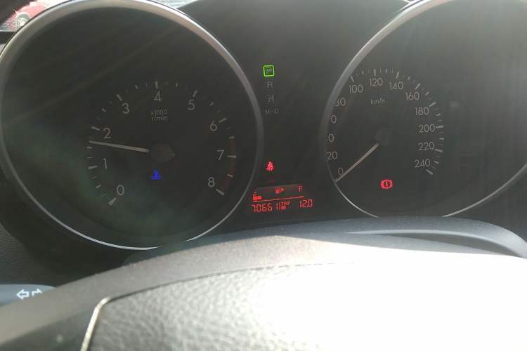 Used Mazda 3 2015 Sedan 1.6L Automatic Elite Model Odometer Close Up