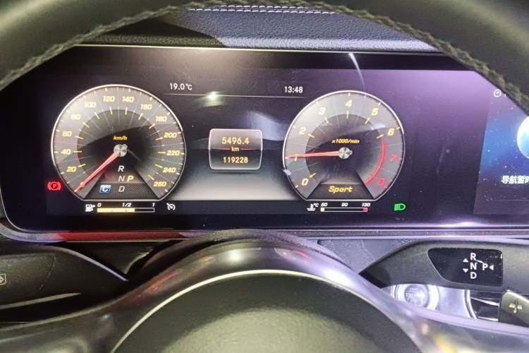 Used Mercedes-Benz E-Class 2019 Restyled E 300 L Luxury Edition
