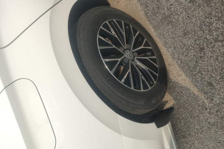 Used Volkswagen Sagitar 2019 200TSI DSG Comfort Version China VI Standard Right Rear Wheel Hub