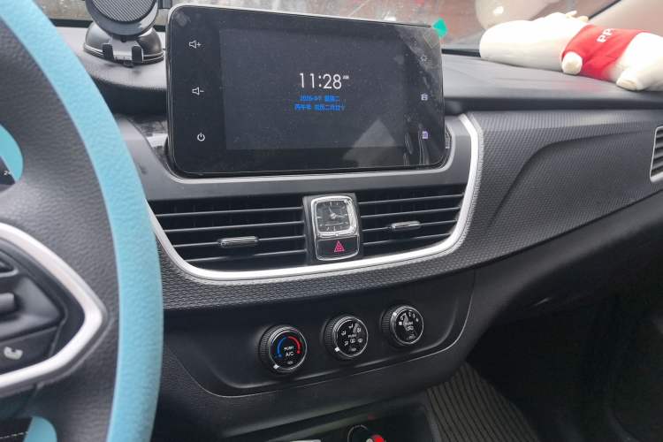 Used Baojun 730 2019 1.5L Manual Fashion Model 7-seater National V