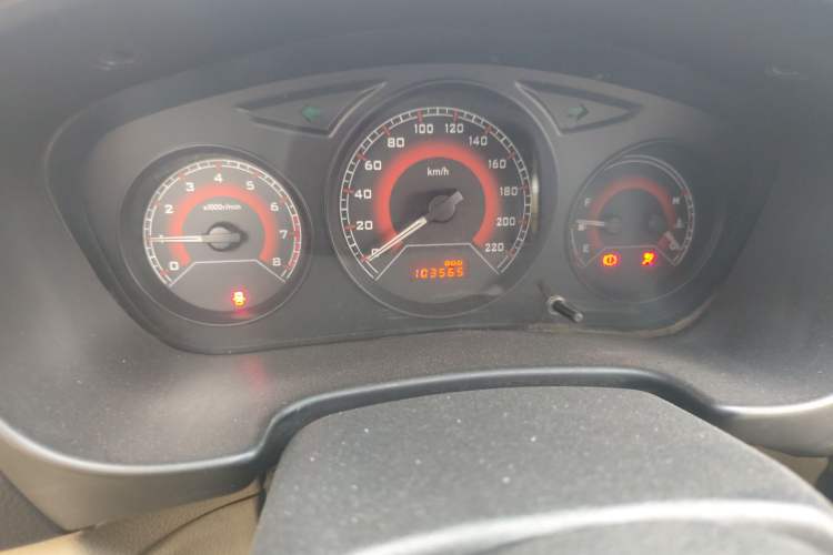 Used Soueast V3 Lingyue 2014 1.5L Manual Entry-Level Version
