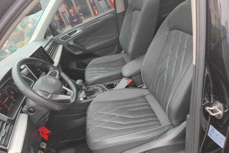 Used Volkswagen Tiguan L 2024 330TSI Automatic Two-Wheel Drive R-Line Enhanced Edition Left Front Seat