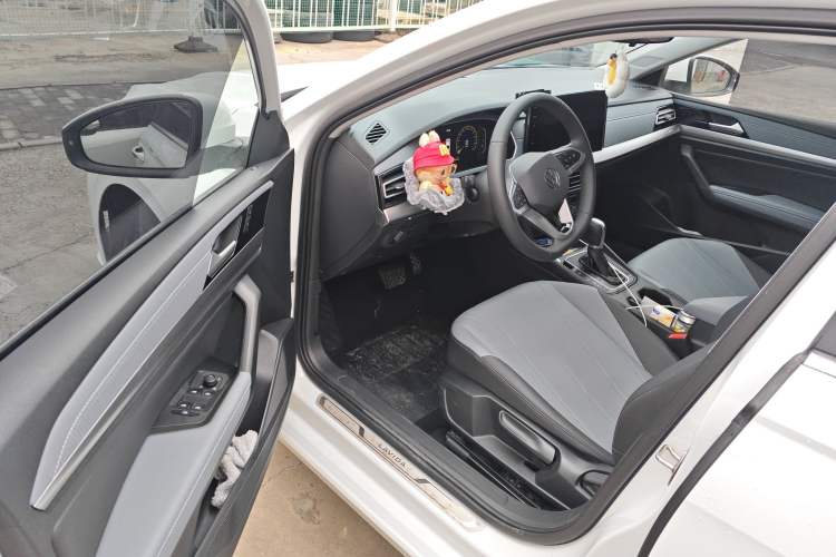 Used Volkswagen Lavida 2024 1.5L Automatic Starry Sky 5 Million Edition
