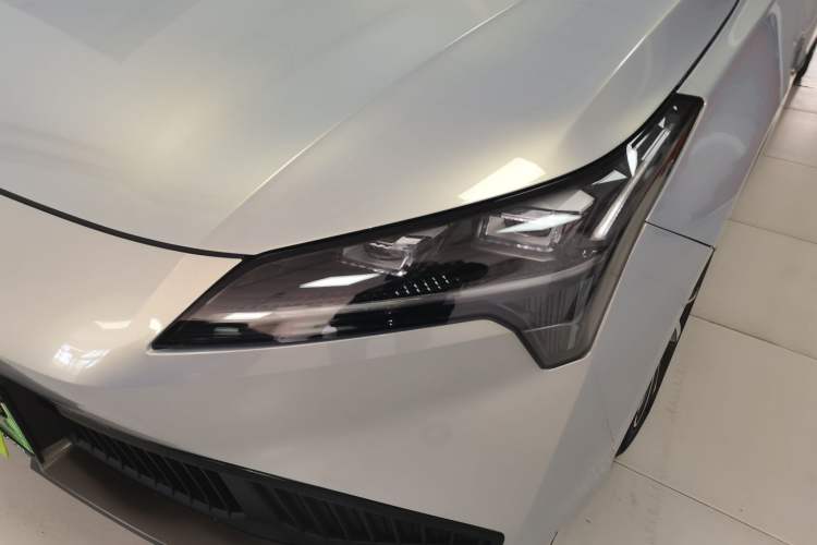 Used AION S Plus 2023 70 Intelligent Edition Lithium Iron Phosphate Left Front Headlight