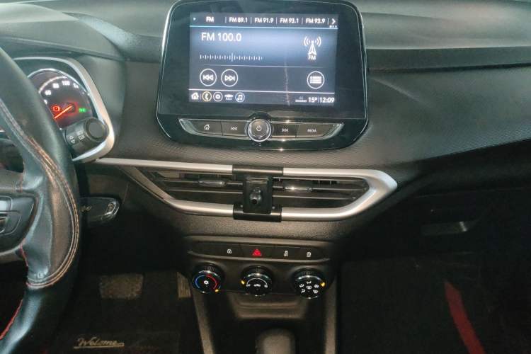 Used Chevrolet Trax 2019 325T Automatic Sport Edition China VI Standard
