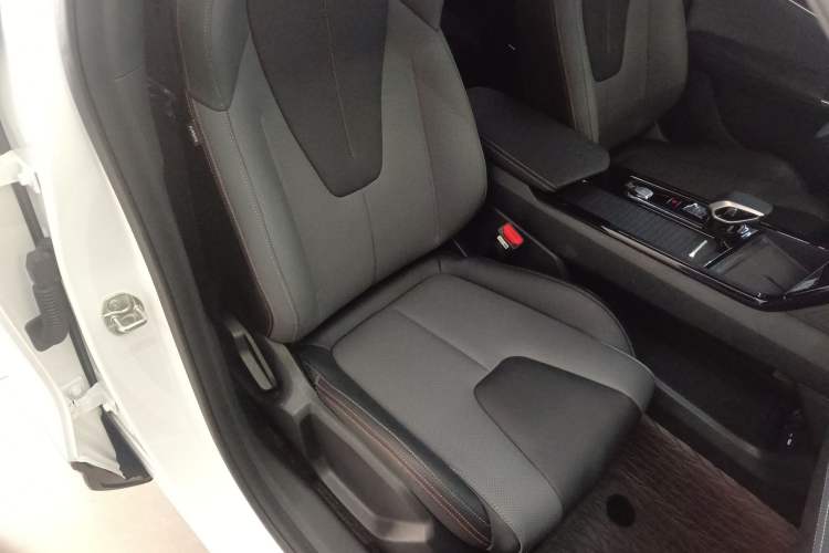 Used Geely Auto Emgrand X7 Sport 2023 Boyue COOL 1.5TD Smart Model