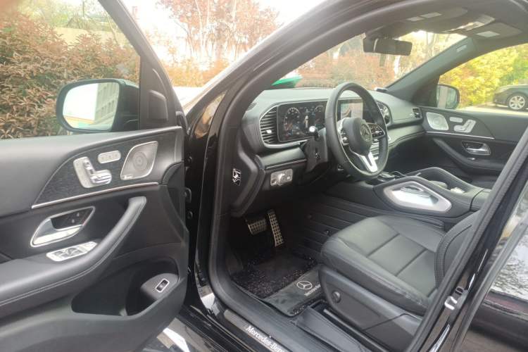 Used Mercedes-Benz GLS  Driver Seat