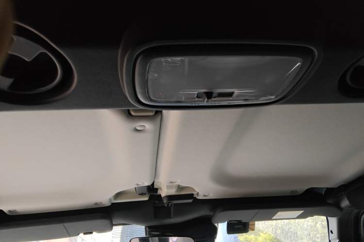 Used BAIC Off-Road BJ40 2021 2.0D Automatic Four-Wheel Drive Blade Hero Edition Adventurer Type Headliner