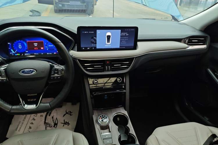 Used Ford Escape 2020 EcoBoost 245 Two-Wheel-Drive Titanium Edition Audio And AC Panel