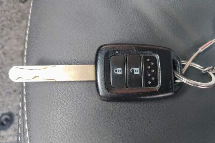 Used Honda Fit 2016 1.5L LXS CVT Comfort Sunroof Version Vehicle Key