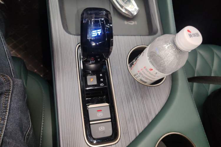 Used JETOUR Shanhai L9 2024 1.5TD 2DHT Pro 7-Seater