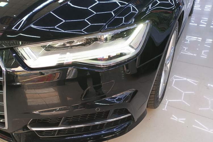 Used Audi A6L 2018 30th Anniversary Edition 30 FSI Style Model
