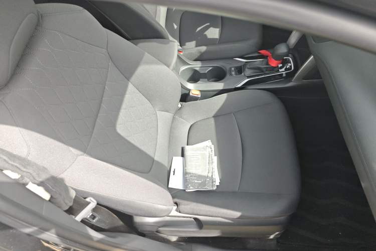 Used Toyota Corolla Cross 2024 2.0L Pioneer Edition Right Front Seat