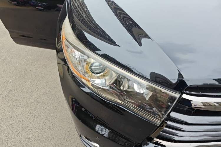 Used Toyota Highlander 2017 2.0T Four-Wheel Drive Black Edition Limited Model
