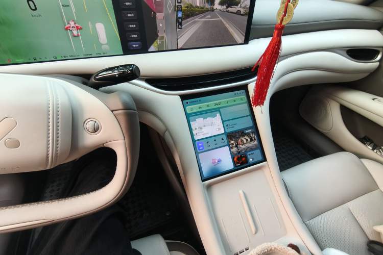 Used IM L6 2025 Max Audio And AC Panel