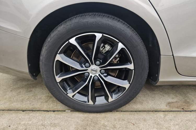 Used Volvo S60 2021 T4 Zhiyi Luxury Edition