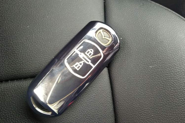 Used Mazda CX-5 2015 2.0L Automatic Two-Wheel Drive Urban Version Vehicle Key