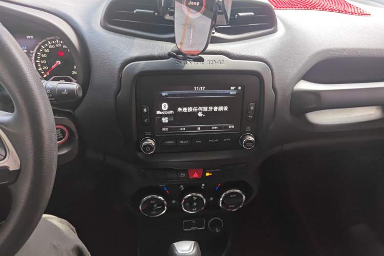 Used Jeep Renegade 2016 1.4T Automatic Jingneng Version+ Audio And AC Panel