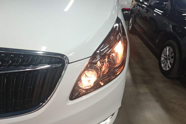 Used Buick GL8 2018 28T Luxury Model China VI Standard