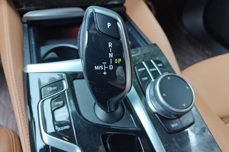 Used BMW 6 Series GT 2021 Restyled 630i M Sport Package Gear Lever