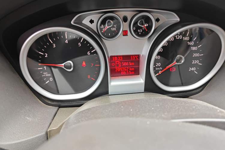 Used Ford Focus 2013 Sedan Classic 1.8L Manual Base Model Odometer Close Up