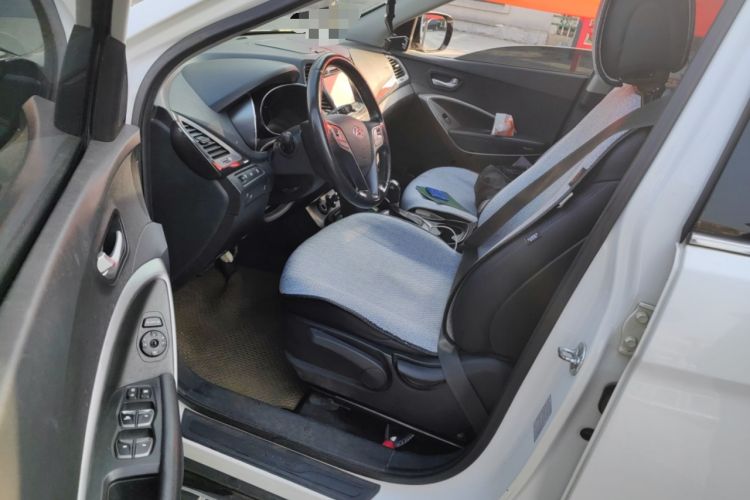 Used Hyundai Santa Fe 2013 2.4L Automatic 4x4 Comfort Edition