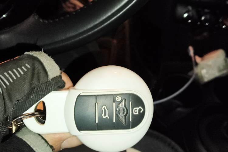 Used MINI 2019 1.5T COOPER Classic Edition Interior 1