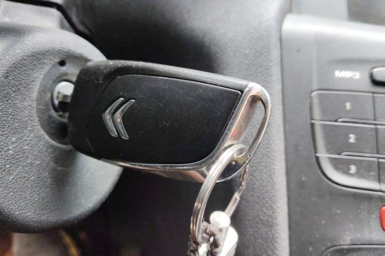 Used Citroen C4L 2015 1.2T Automatic Luxury Edition
