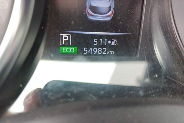 Used Nissan Qashqai 2021 2.0L CVT Luxury Edition Odometer Close Up