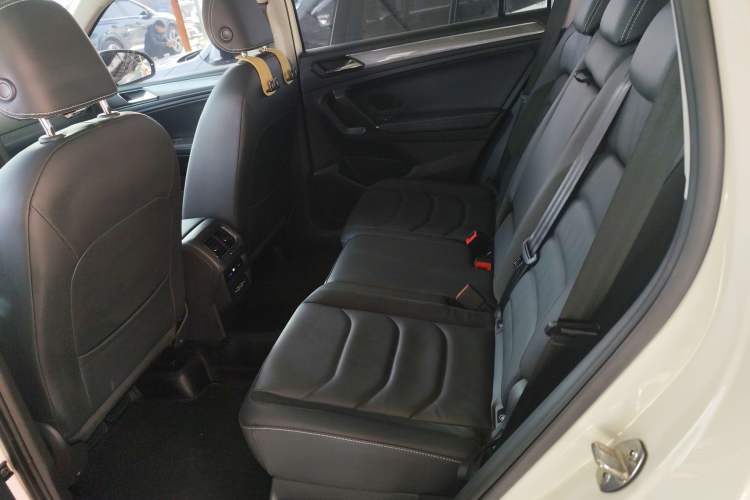 Used Volkswagen Tiguan L 2021 330TSI Automatic Two-Wheel Drive R-Line Enhanced Edition