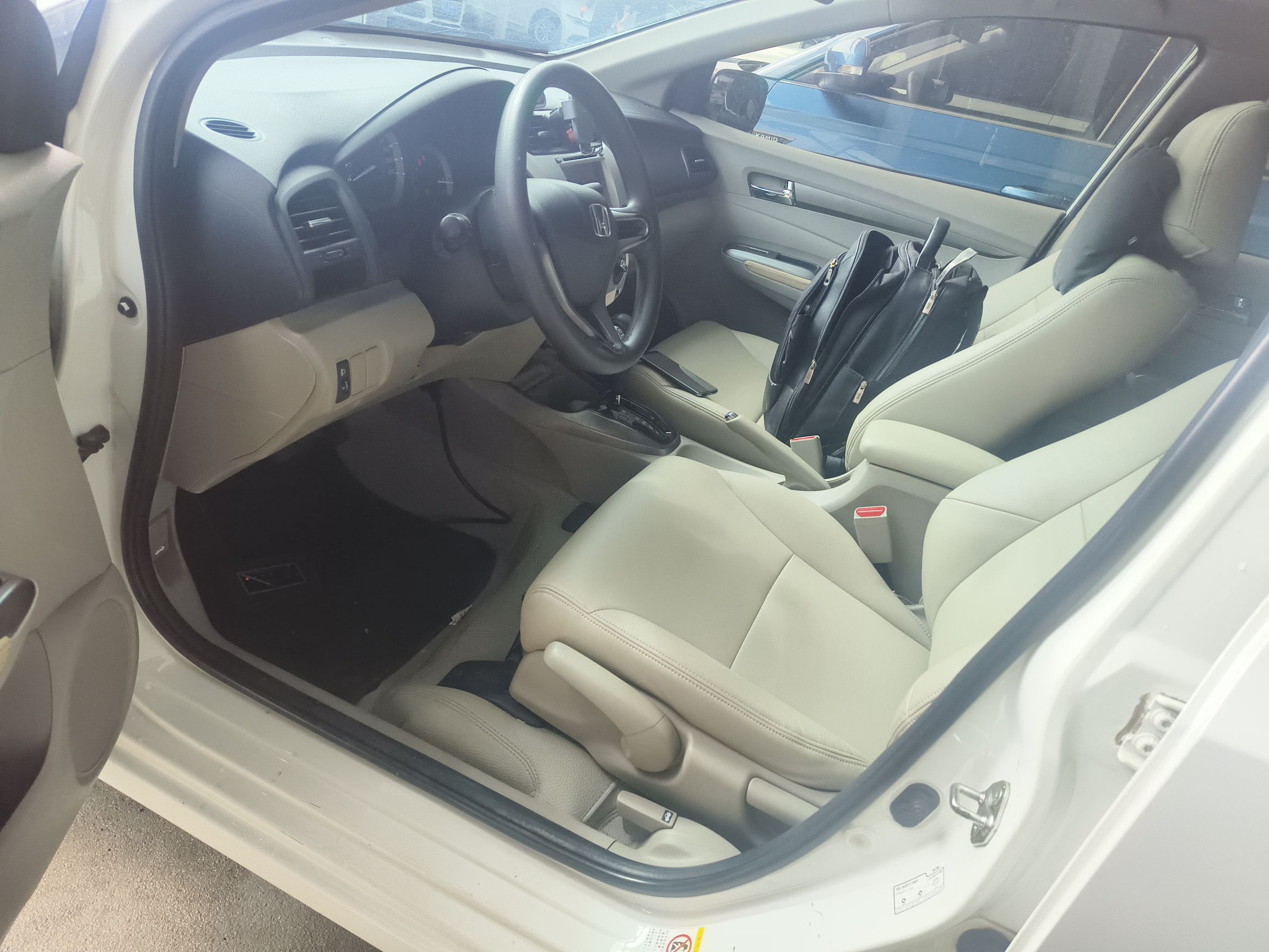 Interior delantero