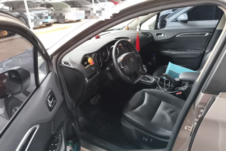 Used Citroen C4L 2013 1.6 THP Automatic Impression Edition Driver Seat