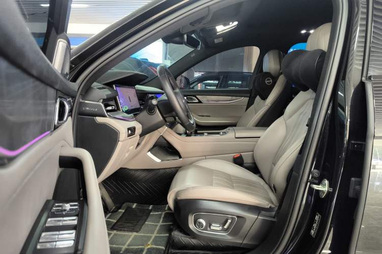 Used Lynk & Co 09 EM-P 2023 2.0TD EM-P Long-Range Version PM Six-Seater
