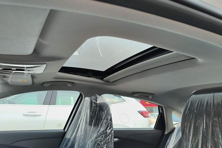 Used Changan Eado 2025 Blue Whale 1.5T 500Bar Prestige Model