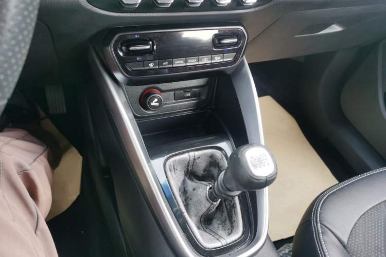 Used Baojun 510 2017 1.5L Manual Fashion Model