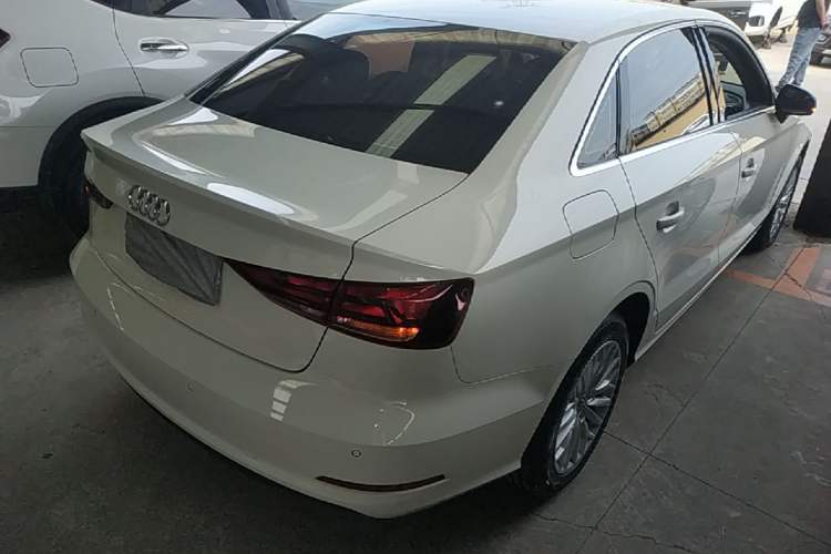 Used Audi A3 2014 Limousine 35 TFSI Automatic Advanced Model

