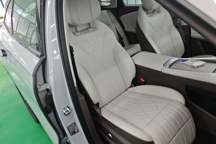 Used EXEED Stellar C-DM 2024 1.5T Long-Range Pro Right Front Seat